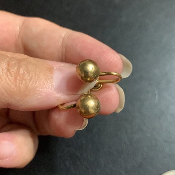 1/20 12k GF Ball screw back earrings by Amco - Picture 5 of 5